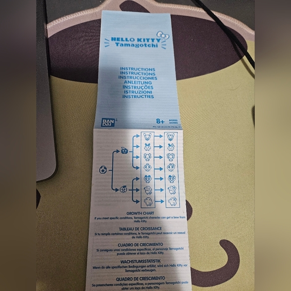 Hello Kitty Tamagotchi - Picture 3 of 3